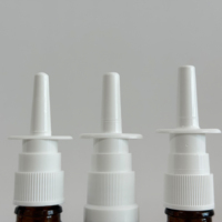 Vente en gros United Mebong NS056 Flacon pulvérisateur nasal en verre de 10 ml, anti-fuite, avec impression sérigraphique pour usage intraveineux