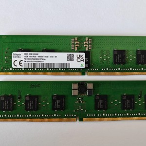 Módulo de Memoria para Servidor Hynix SK Original de 16 GB 1RX8 PC5-4800B-R RDIMM - Product Image 2