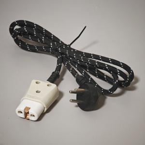 Cable de Alimentación Trenzado para Plancha Eléctrica Israel Jordan 16A 250V, Conector de Enchufe de 2 Pines - Product Image 3