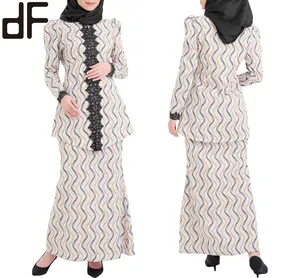 अनुकूलित फैशन मॉडल इस्लामी पारंपरिक मुस्लिम कपड़े Kebaya कपास ज्यामितीय मुद्रित फीता कढ़ाई Baju Kurung 2023