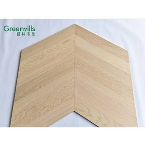 100% parquet en bois d'ingénierie massif de chêne blanc européen Guangzhou <span class=keywords><strong>prix</strong></span> usine parquet <span class=keywords><strong>chevron</strong></span> à chevrons - Product Image 1