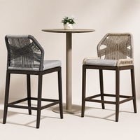 Ensemble de mobilier de bar de luxe 3 pièces à prix d'usine, chaises en corde tressée résistantes aux UV pour café commercial et bar sur le toit