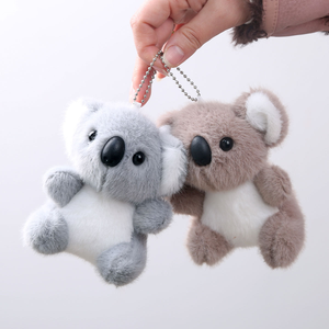 Gantungan Kunci Boneka Koala Duduk Lucu Grosir OEM, Boneka Koala Lembut dan Mengembang dari Mesin Cakar, Mainan Hewan Boneka untuk Hadiah - Product Image 1