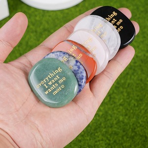 <span class=keywords><strong>Pierres</strong></span> de poche en cristal en gros, avec des sculptures de surface de «tout ce que je veux me veut plus», cadeaux de Noël - Product Image 4