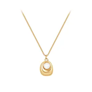 Perhiasan baja tahan karat berlapis emas 18K terbaru Oval tidak beraturan dengan liontin mutiara trendi untuk Aksesori kalung wanita P233394