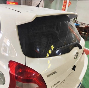 สปอยเลอร์หลังทรงปีกแบบกดติด สำหรับรถยนต์โตโยต้า ยาริส ปี 08-21 รุ่นอเนกประสงค์ ขายดีจากโรงงานหมิงเกา - Product Image 4