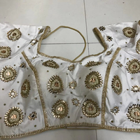 Collection Signature – Blouse Courte en Satin Entièrement Cousue et Rembourrée avec Col Bateau et Manches Courtes Tissées – Collection Automne/Hiver pour Mariage