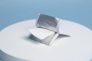 Paquet de 100 tampons de préparation <span class=keywords><strong>d</strong></span>'<span class=keywords><strong>alcool</strong></span> stérile de qualité médicale 75% <span class=keywords><strong>alcool</strong></span> <span class=keywords><strong>isopropylique</strong></span> pour usage clinique tampons emballés individuellement - Product Image 5