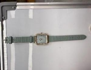 MOSSEALE LOON Orologio da donna rettangolare alla moda, cassa placcata in oro, cinturino in pelle verde, resistente all'acqua - Product Image 3