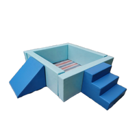 Aire de jeux intérieure personnalisée populaire, piscine à balles bleue, équipement de jeux souples pour enfants, idéal pour les événements commerciaux et les écoles maternelles