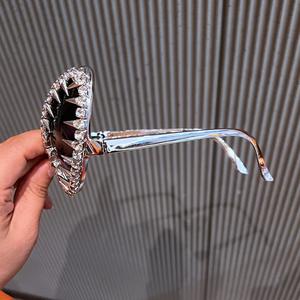 <span class=keywords><strong>Gafas</strong></span> <span class=keywords><strong>Alien</strong></span> Divertidas para Festivales, Fiestas de Baile, <span class=keywords><strong>Gafas</strong></span> de Sol <span class=keywords><strong>con</strong></span> Lentes de Espejo, Cadena de Metal, Estilo Punk, Escultura de Arena para Hombres y Mujeres - Product Image 3