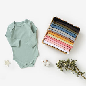 卸売 長袖 ラップショルダー 新生児 夏 無地 オーガニックコットン ベビーボディスーツ ベビーショートロンパース - Product Image 1