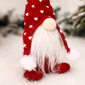 Décoration de Noël : Bonnet tricoté, Poupée sans visage en peluche blanche barbue style Forêt Nordique, Figurine et jouet décoratif de Noël - Product Image 4
