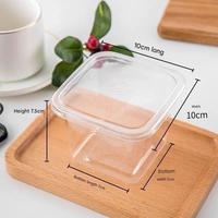 Boîtes à gâteaux en plastique PET transparentes carrées jetables de 400 ml avec couvercle pour la pâtisserie, le tiramisu, l'emballage de desserts