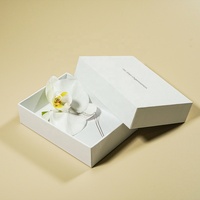 Ensemble de marques imprimées artisanales plates sur mesure faites à la main jolie boîte-cadeau d'emballage pour les petites entreprises