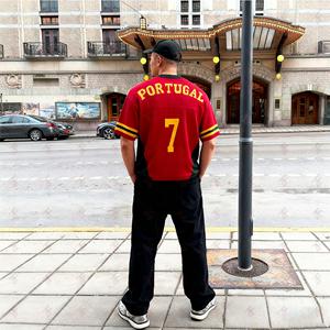 Fabricante de prendas de punto OEM ODM personalizado diseño Logo manga corta fútbol suéter letra Jacquard bordado fútbol tejido <span class=keywords><strong>Jersey</strong></span> - Product Image 4