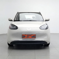 Autos Usados en Venta, Wuling Bingo 2025, Mini Auto Eléctrico, 15000 KM, 4 Asientos, Volante a la Izquierda, Venta al por Mayor, en Stock