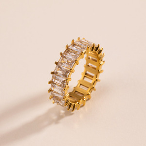 Anel de Aço Inoxidável PVD 18K de Alta Qualidade à Prova d'Água com Pedra de Zircônia para Homens e Mulheres - Product Image 2