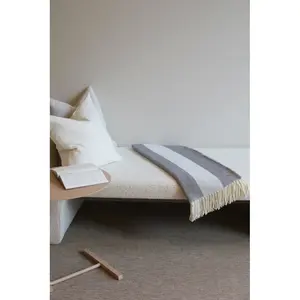 Manta VINGA Tella Polylana, merchandising sostenible - Product Image 4