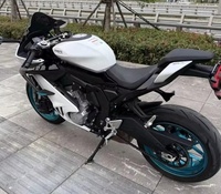 运动摩托车 675SR 675cc 水冷直列三缸 适合经验丰富的骑手 汽油摩托车