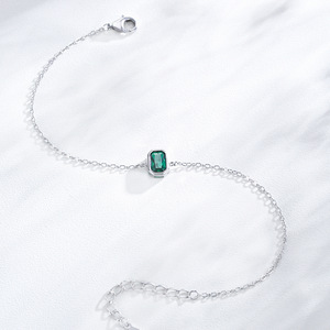 Bracelet chaîne en argent sterling S925 avec zircon rectangulaire émeraude pour femmes - Bijoux classiques et simples, version en cuivre personnalisable - Product Image 3
