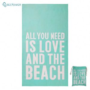Serviette de plage en microfibre suédée Bestower Custom Design Full Chamois Sand Cloud avec sac imprimé - Product Image 1
