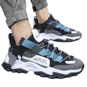 حذاء عصري جديد للمشي بنعل سميك للرجال حذاء رياضي مكتنز بأربطة شبكي يسمح بمرور الهواء كاجوال للركض في الربيع - Product Image 3