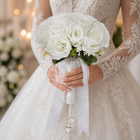 Bouquet de Mariage Artificiel en Satin Blanc avec Strass, Perles et Roses Artificielles, Fleur à Main pour Cérémonie, Accessoire de Robe