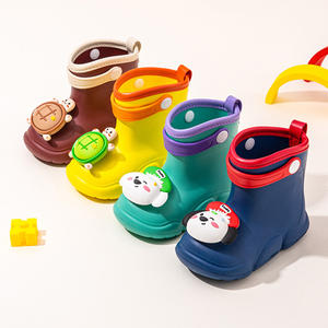 Bottes <span class=keywords><strong>de</strong></span> <span class=keywords><strong>pluie</strong></span> personnalisées <span class=keywords><strong>de</strong></span> nouvelle conception pour garçons et enfants, super résistantes à l'usure, durables, imperméables, en caoutchouc, faible MOQ, bottes <span class=keywords><strong>de</strong></span> <span class=keywords><strong>pluie</strong></span> en EVA - Product Image 1