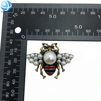 Clip de chaussure amovible en forme de perle d'abeille, bijou de chaussure personnalisé, broche abeille en alliage plaqué or et émail pour tenues DIY