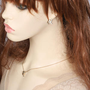 Vente en gros de boucles d'oreilles bijoux fantaisie boucles d'oreilles zodiaque 12 <span class=keywords><strong>horoscope</strong></span> zodiaque plaqué or - Product Image 2