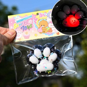Juguete Antiestrés Jincan Super Suave con Forma de Garra de Gato, con Purpurina, para Apretar y Amasar, Regalo para Niños y Estudiantes - Product Image 5
