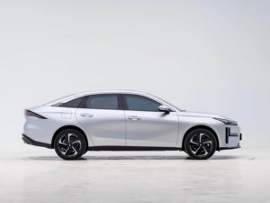 Pas cher Nouvelle Voiture 2025 Geely Galaxy L6 New Energy Vehicle 1.5 EM-i DHT 60km PLUS Voiture électrique EV Conduite à gauche Berline la <span class=keywords><strong>moins</strong></span> chère - Product Image 3