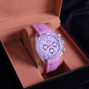 Reloj de Cuarzo de Lujo de Moda 2026 con Correa de Goma, Esfera de Cristal de Zafiro, Ancho de Correa de 20 mm, Resistente al Agua 3BAR, OEM - Product Image 4