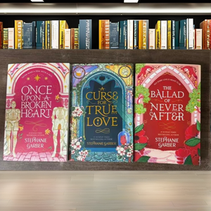 La trilogie complète Une fois qu'un cœur est brisé, tous les 3 livres de Stephanie Garber - Fiction, reliure souple (Vente en gros) - Product Image 2