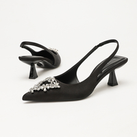 Escarpins en satin pour femme à bride arrière, à bout pointu, à talon chaton, ornés de strass, élégants, pour mariage, mariée, soirée et cérémonie