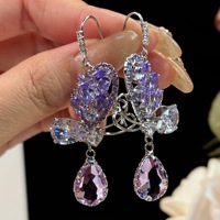 Anting-anting mewah berlapis emas model kupu-kupu panjang warna ungu Super Fairy Dream 2025, tren terbaru, bahan alloy, untuk wanita, hadiah ulang tahun.