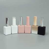 Flacons de vernis à ongles carrés de luxe en verre noir de 10 ml au design unique et tendance, avec bouchon pinceau sérigraphié pour gel UV