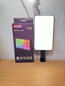 Luz de Relleno LED RGB MJ-37 al por Mayor, 3000-6500K CRI ≥80, Portátil para Celular con Clip para Grabar Videos - Product Image 6