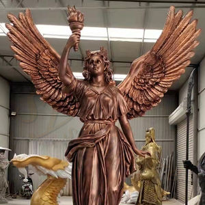 Estatua de Victoria Romano-Griega, Escultura Femenina Alada de Fibra de Vidrio con Acabado Imitación Bronce y Antorcha para Decoración Exterior - Product Image 6