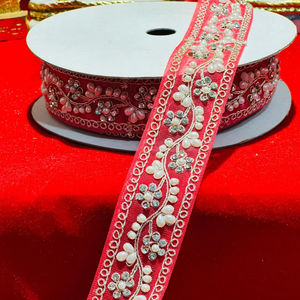 Vente en gros de tissu de dentelle de tulle floral de meilleure qualité pour Textiles de maison décorations de mariage bricolage artisanat vêtements élégants - Product Image 1