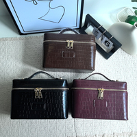 Boîte de rangement de luxe grande capacité pour maquillage, en cuir PU effet crocodile, avec poignée, pour cosmétiques et soins de la peau