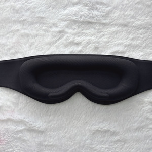 Masque oculaire lesté en mousse à mémoire de forme 3D, à coupe profondément profilée, en tissu rafraîchissant, 100% occultant, faible MOQ - Product Image 2