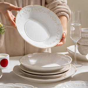 Vajilla Decorativa de Estilo Relieve Francés Exquisito, Plato Ovalado Blanco de Cerámica de 12 Pulgadas para Restaurante - Product Image 3