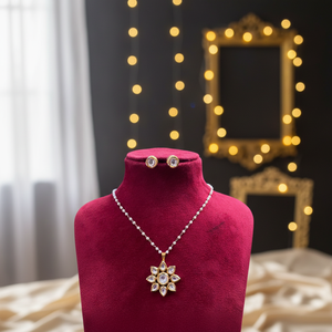 Ensemble de pendentifs en chaîne avec pierres Kundan plaqué or blanc de Jewelemarket, collection de bijoux élégants et raffinés - Product Image 3