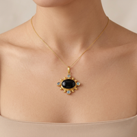 Pendentif ovale en onyx noir avec accents de quartz opalite, serti clos, collier tendance pour mariage, bijoux plaqués or 18 carats