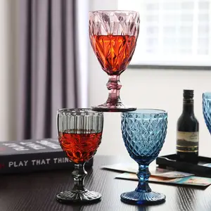 Kacamata Anggur Berwarna Hijau Vintage Dalam Jumlah Besar Pola Timbul Piala Anggur untuk Pesta dan Pernikahan