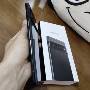 สมาร์ทโฟน Pixel 6 Pro 5G หน้าจอ AMOLED 6.7 นิ้ว 120Hz Octa Core Android 12 กล้องคู่ สแกนลายนิ้วมือ NFC - Product Image 4