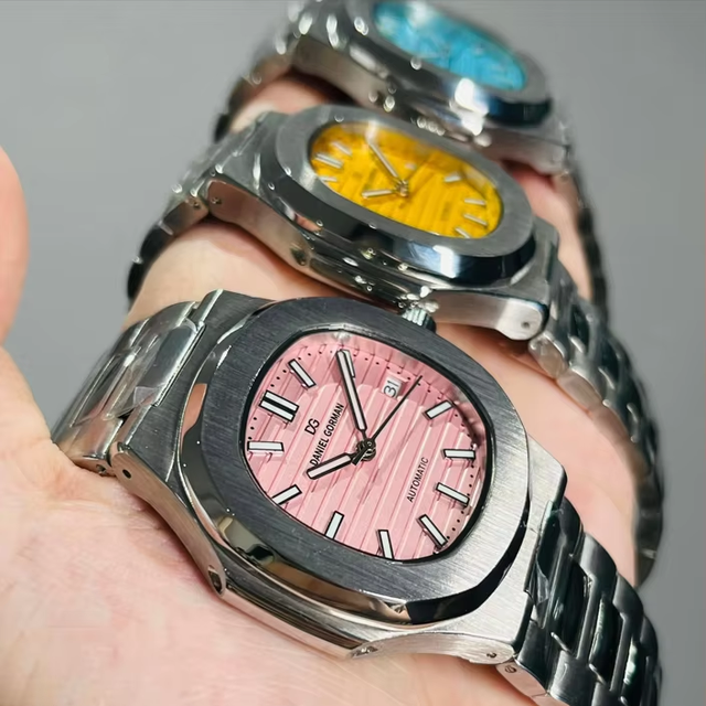Automatic Luxury Mens Watch with Stainless Steel Square Case Water Resistant Analog Display Mechanical Movement  Seik