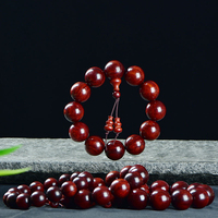 Tasbih Pria dari Kayu Cendana Hijau Alami, Kayu Rosewood, Bunga Pir Kuning, dan Kayu Agarwood
